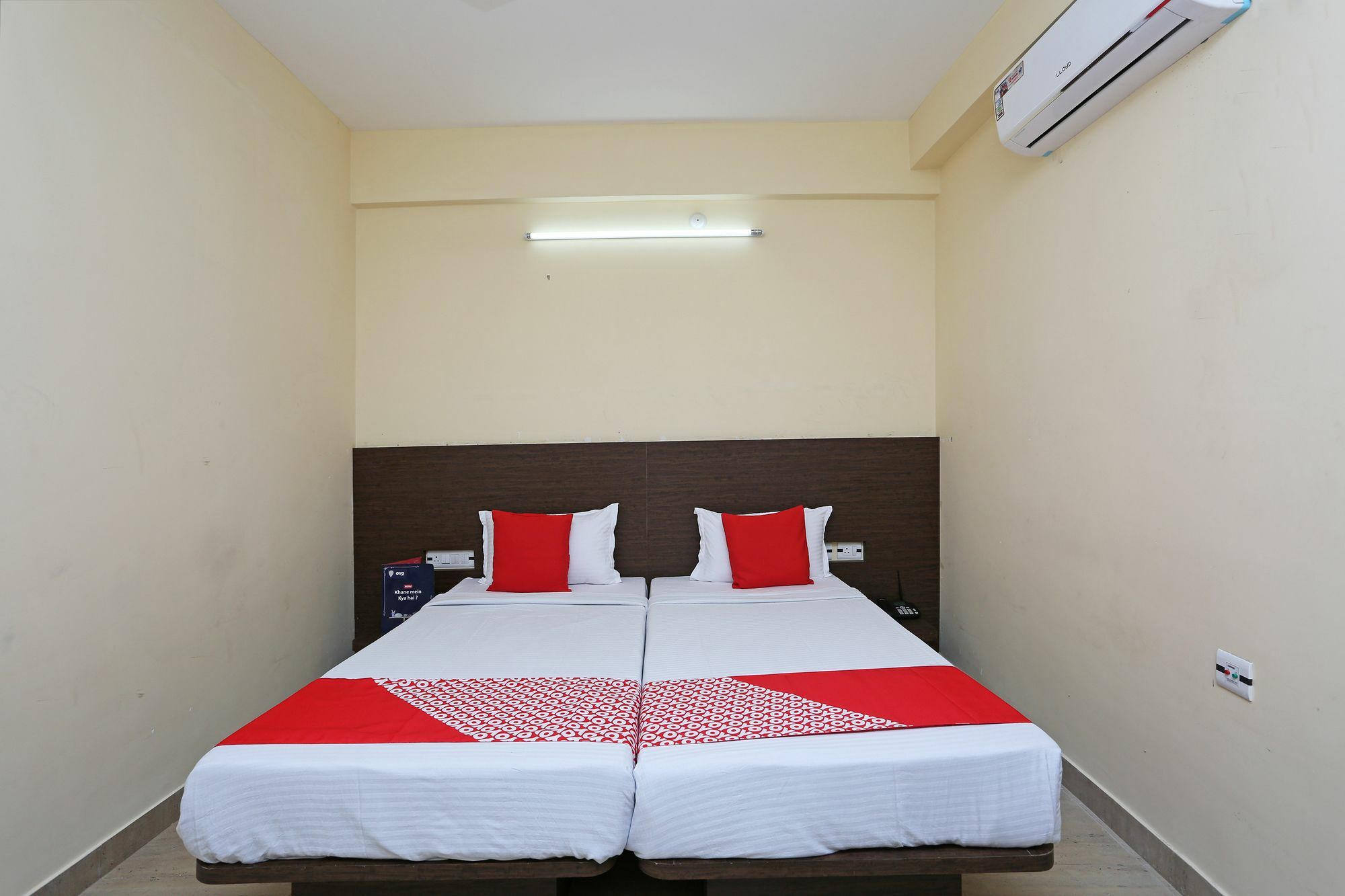 Oyo 11343 Hotel Sai International Bhubaneswar Exterior photo