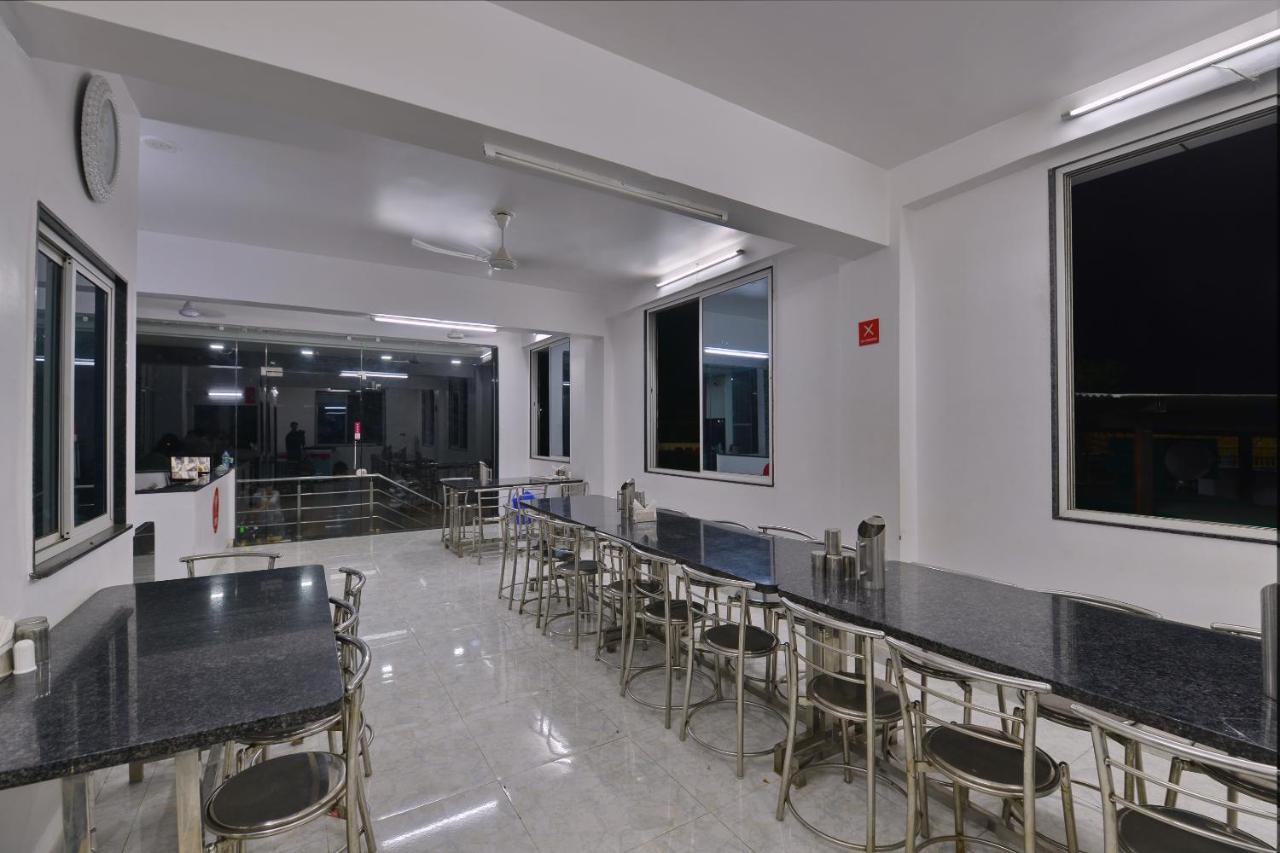 Oyo 11343 Hotel Sai International Bhubaneswar Exterior photo